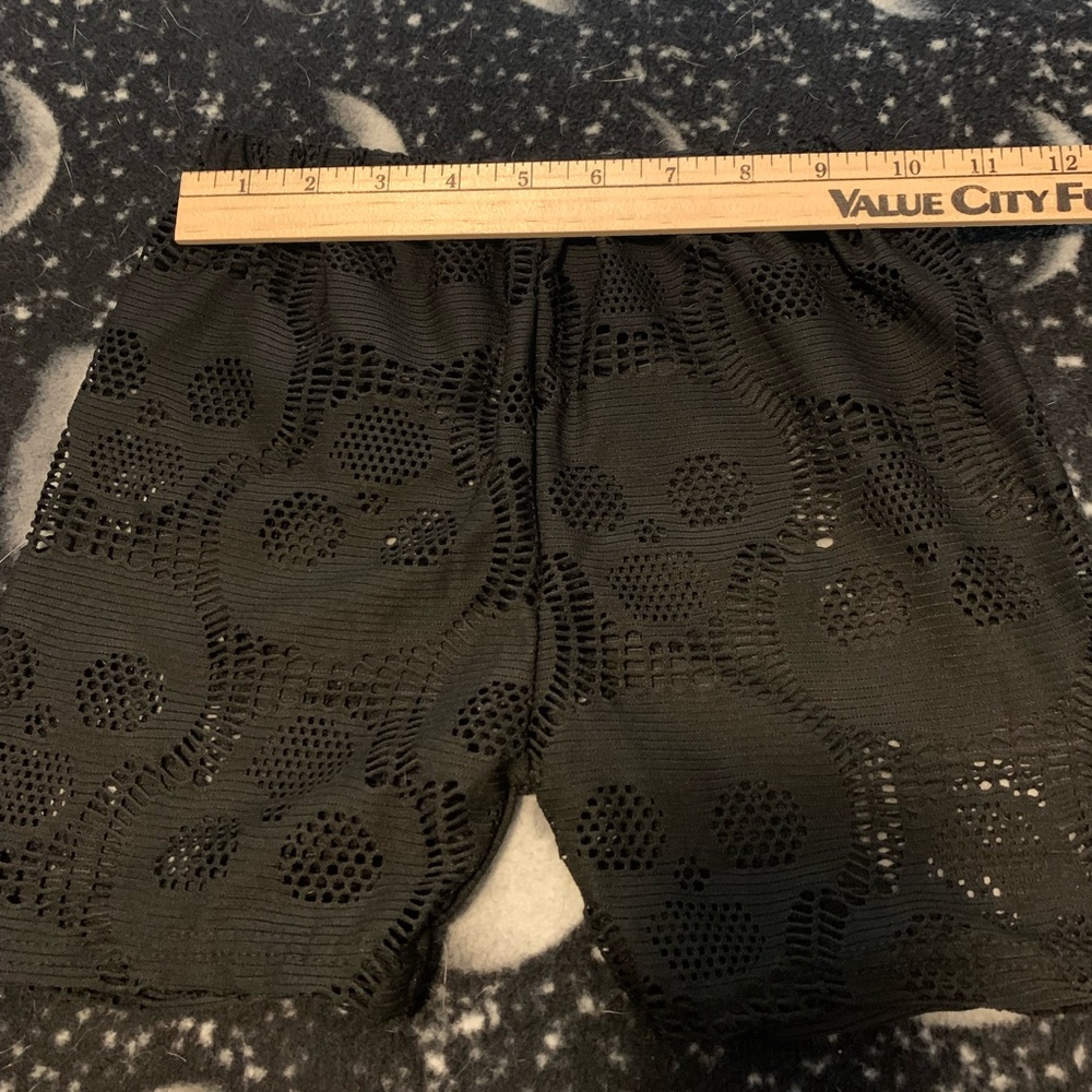 Skull shorts sz sm